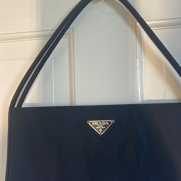 Prada bag - Picture 4 of 5